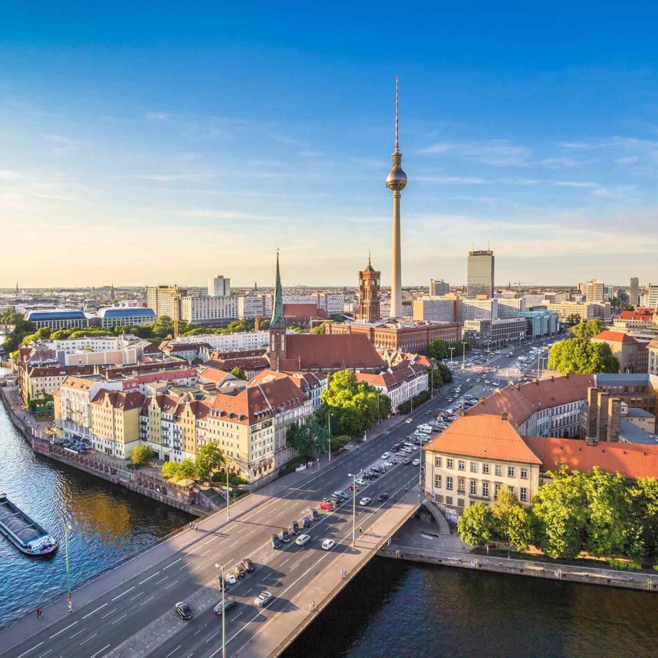 https://ru.usb-travel.com/wp-content/uploads/sites/6/2018/09/destination-berlin-05-1280x1280.jpg