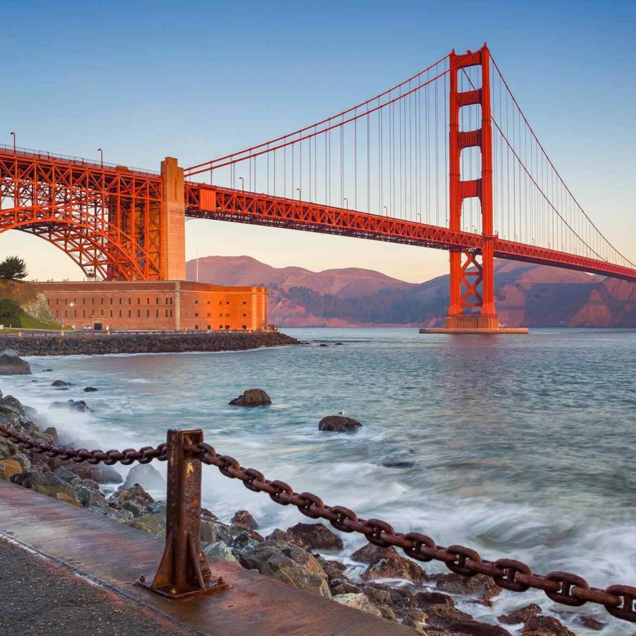 https://ru.usb-travel.com/wp-content/uploads/sites/6/2018/09/destination-san-francisco-01-1280x1280.jpg